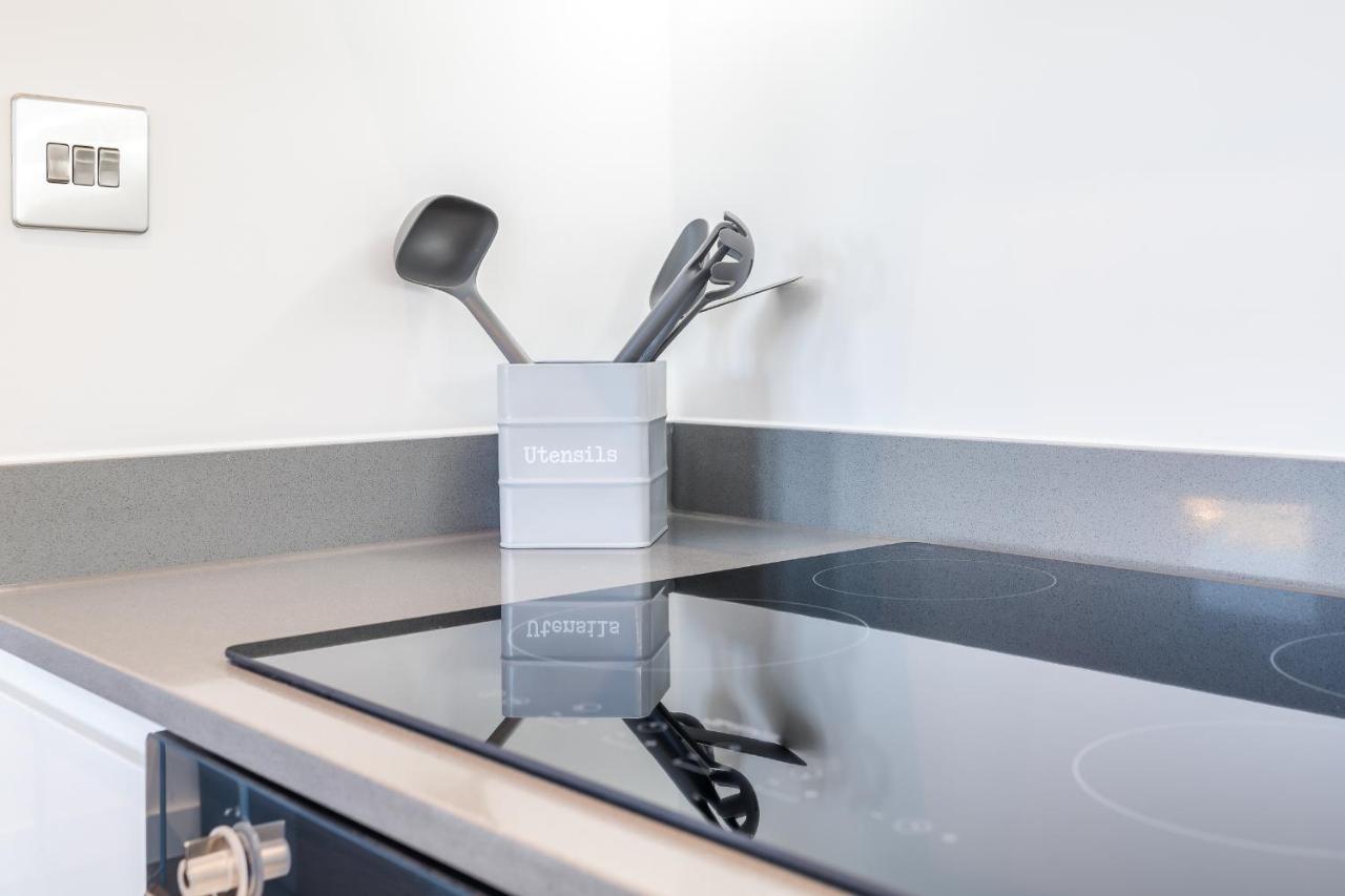 St Albans 2 Bed Luxury City Apartment, 5 Mins Walk To Train & Allocated Parking Exteriér fotografie