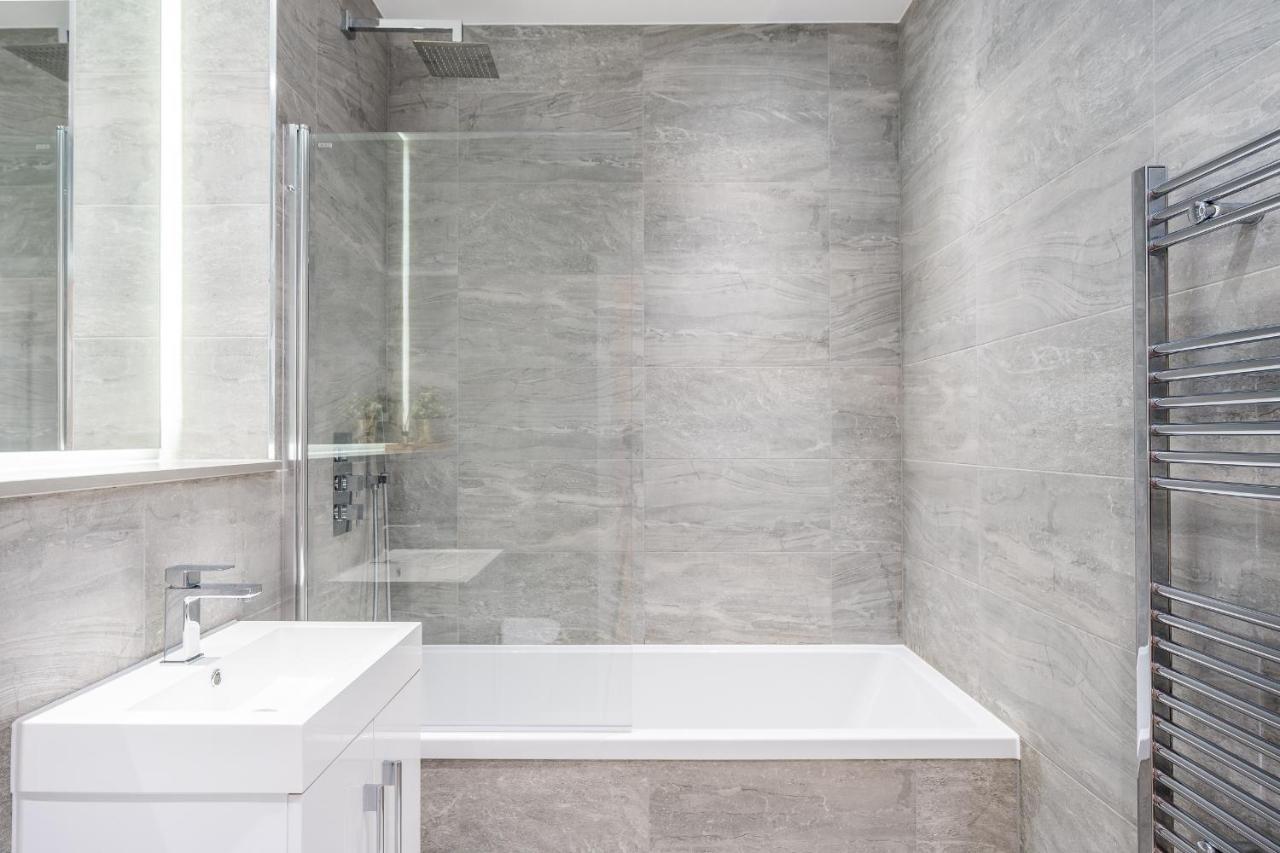 St Albans 2 Bed Luxury City Apartment, 5 Mins Walk To Train & Allocated Parking Exteriér fotografie
