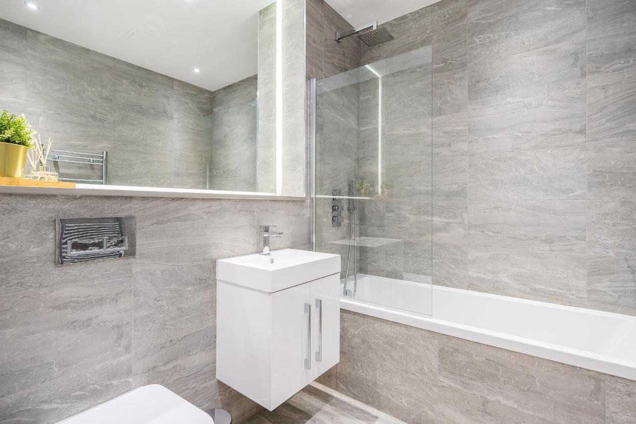 St Albans 2 Bed Luxury City Apartment, 5 Mins Walk To Train & Allocated Parking Exteriér fotografie