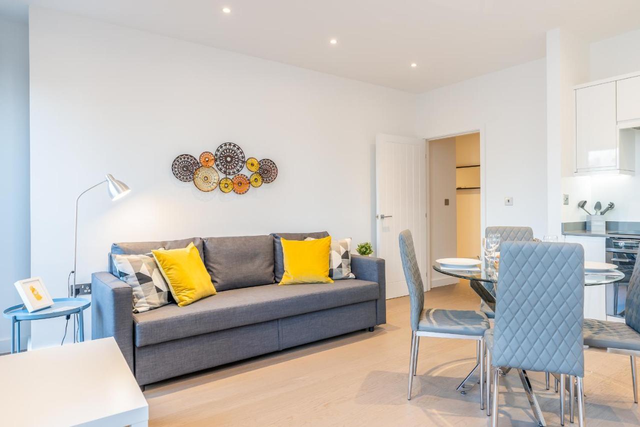 St Albans 2 Bed Luxury City Apartment, 5 Mins Walk To Train & Allocated Parking Exteriér fotografie