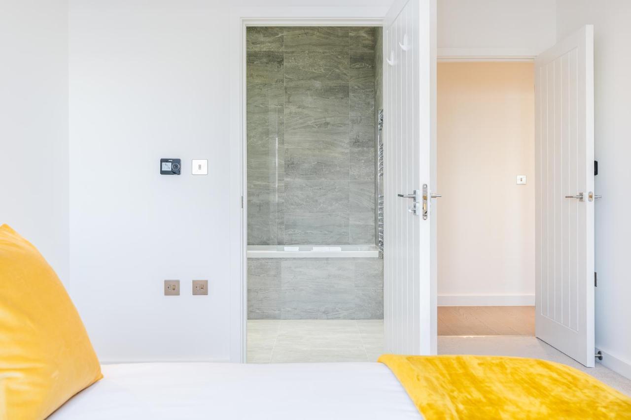 St Albans 2 Bed Luxury City Apartment, 5 Mins Walk To Train & Allocated Parking Exteriér fotografie